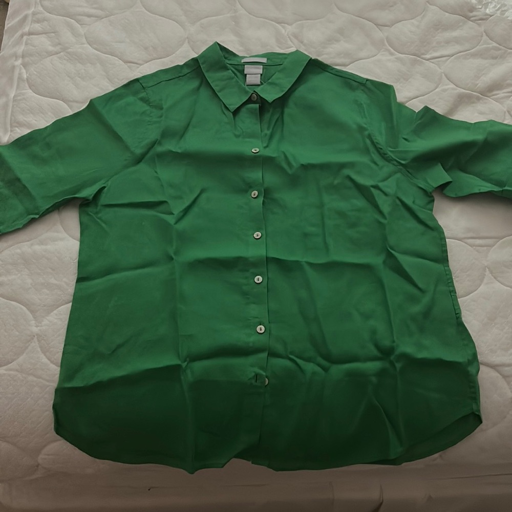 Women’s 2 Chicos Green Button Down